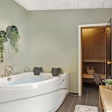 Feriehus Four-bedroom Haderslev With A Hot Tub 09 Haderslev