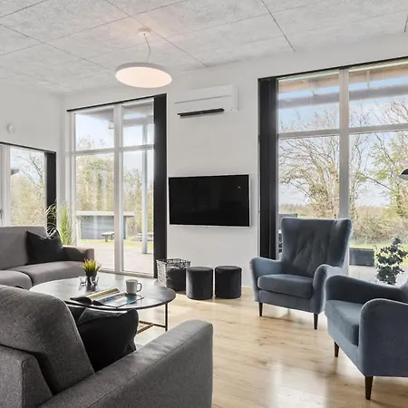 Four-bedroom Haderslev With A Hot Tub 09