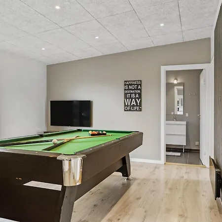 Four-bedroom Haderslev With A Hot Tub 09