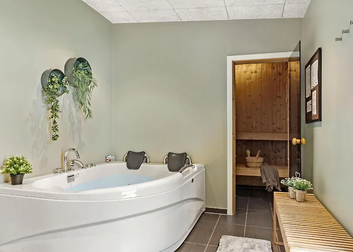 Prázdninový dům Four-bedroom With A Hot Tub 09 Haderslev